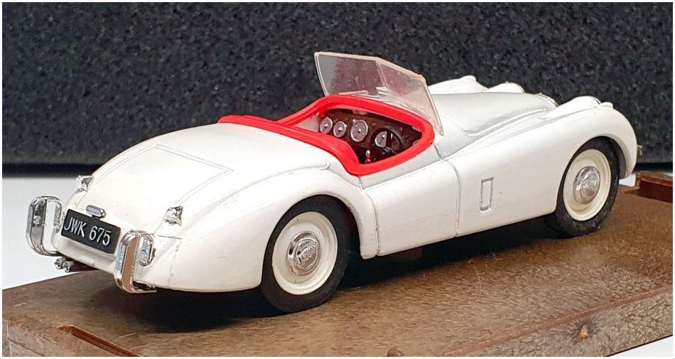 Brumm 1/43 Scale Diecast R101 - 1948 Jaguar 3.5 Litre - White
