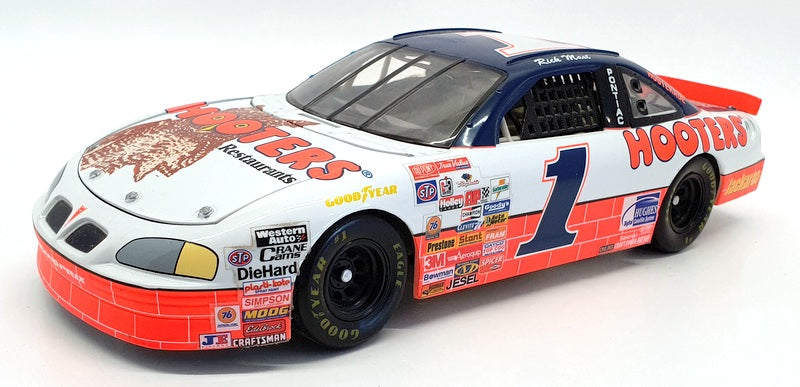 ERTL 1/18 Scale Diecast 7112 - Pontiac NASCAR #1 Rick Mast Hooters