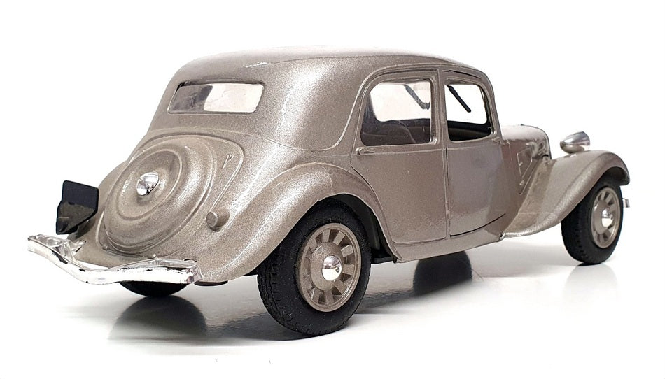 Eligor 1/20 Scale Diecast 3001 - 1938 Citroen Traction - Grey