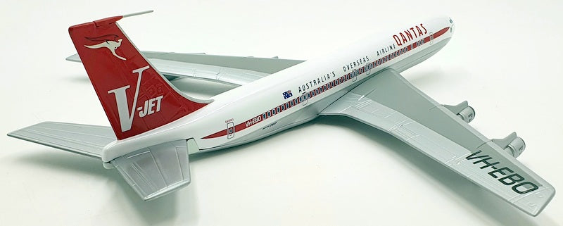 Corgi 1/144 Scale Diecast AA32909 - Boeing 707-338C Qantas 1966 Airliner