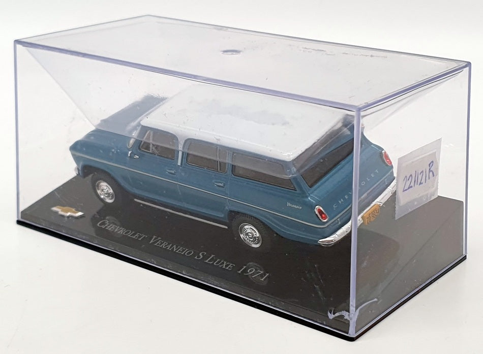 Altaya 1/43 Scale 221121R - 1971 Chevrolet Veraneio S Luxe - Met Blue/White