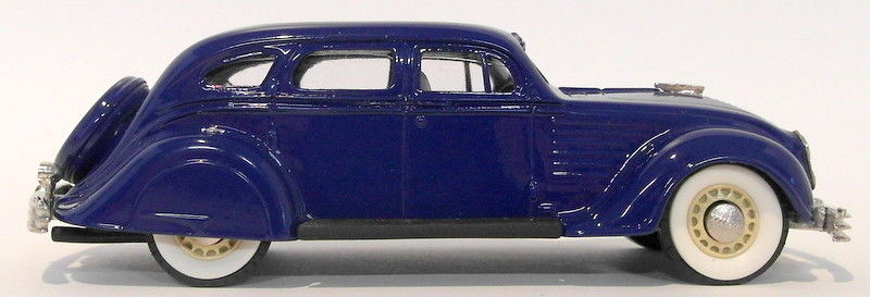 Brooklin 1/43 Scale BRK7 005B - 1934 Chrysler Airflow 4Dr Sedan - Blue