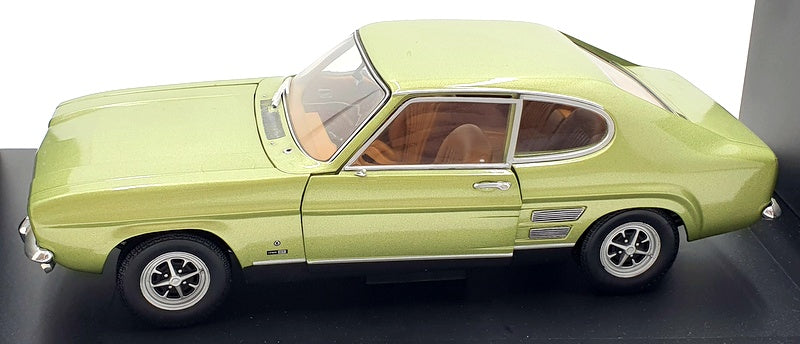 Minichamps 1/18 Scale Diecast 180 089000 - Ford Capri 1969 - Met Light Green