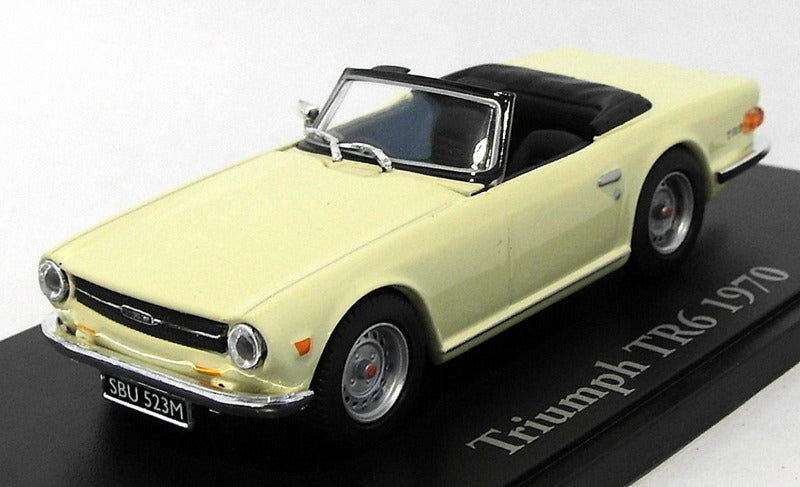 Atlas Editions 1/43 Scale Diecast 4 656 108 - 1970 Triumph TR6 - Pale Yellow