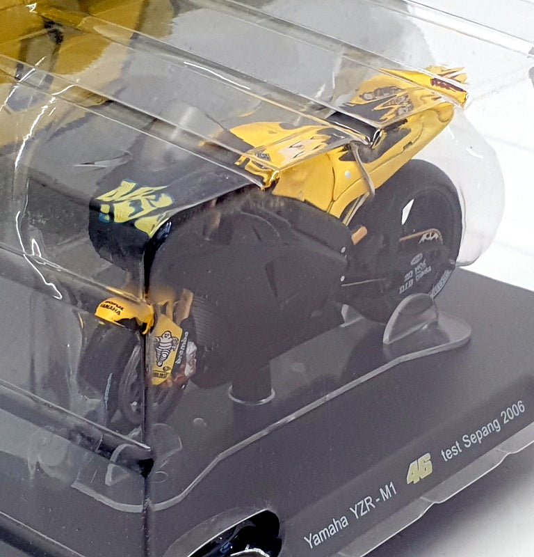 Altaya 1/18 Scale FFR35 - Yamaha YZR M1 #46 Valentino Rossi Test Sepang 2006