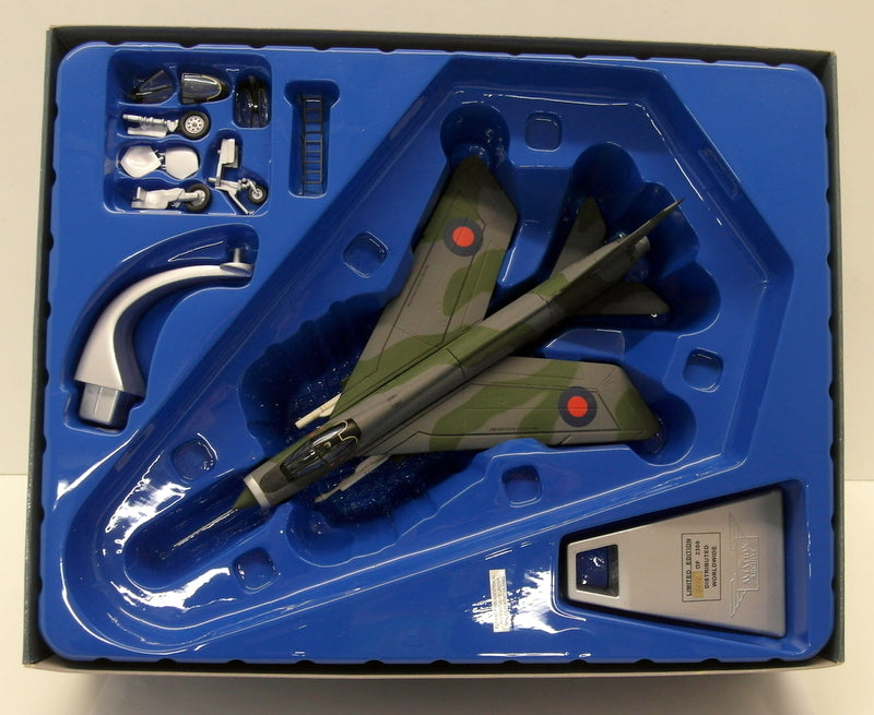 Corgi 1/72 AA32307 BAC Lightning F.3 XP750 RAF Binbrook 1977