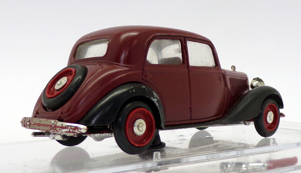 Vitesse 1/43 Scale 160 - 1939-49 Mercedes Benz 170 Berline Maroon/Black