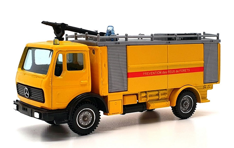 Solido 13cm Long Diecast 3131 - Mercedes Benz Foam Lance - Yellow