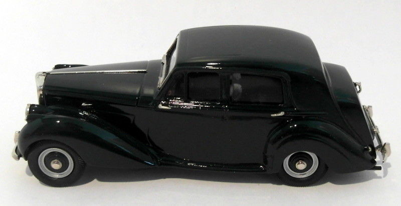 Lansdowne Models 1/43 Scale LDM64 - 1950 Bentley Mk VI 4-Dr Saloon - Dark Green