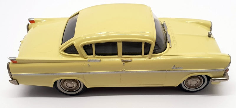 Pathfinder Models 1/43 Scale PFM6 - 1958 Vauxhall Cresta PA 1 Of 600 Yellow
