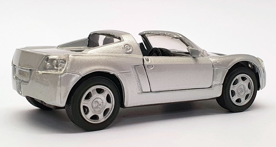 Maisto 12cm Long Diecast Pull Back & Go Model Car MA03S - Silver