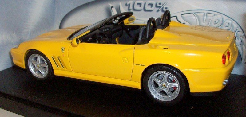 Hot Wheels 1/18 Scale - 29756 Ferrari 550 Barchetta Pininfarina - Yellow