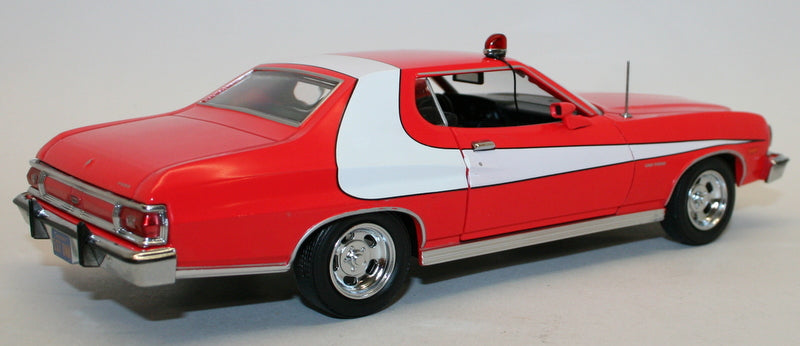 Greenlight 1/24 Scale 84042 - 1976 Ford Gran Torino - Starsky & Hutch Model Car