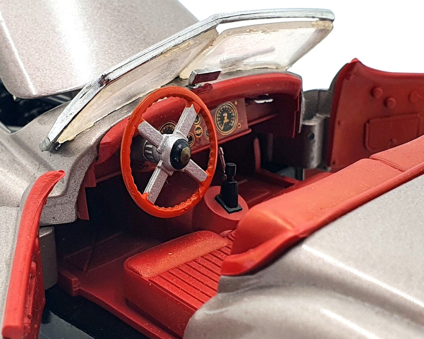 Danbury Mint 1/24 Scale DM1222C - 1949 Jaguar XK120 - Bronze