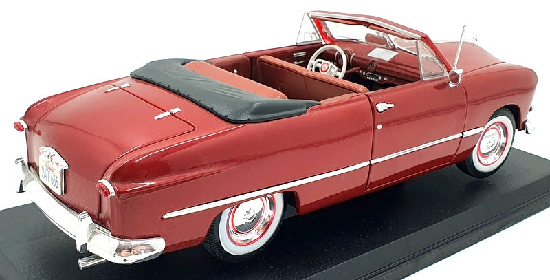 Maisto 1/18 Scale Diecast 31682 - 1949 Ford Cabriolet - Red