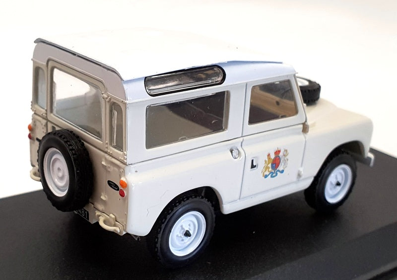 Greenlight 1/43 Scale 86562 - 1961 Land Rover 88 Series II Ace Ventura