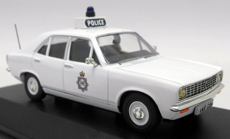 Atlas Editions 1/43 Scale 4 650 112 - Hillman Avenger - W.Yorkshire Police Car