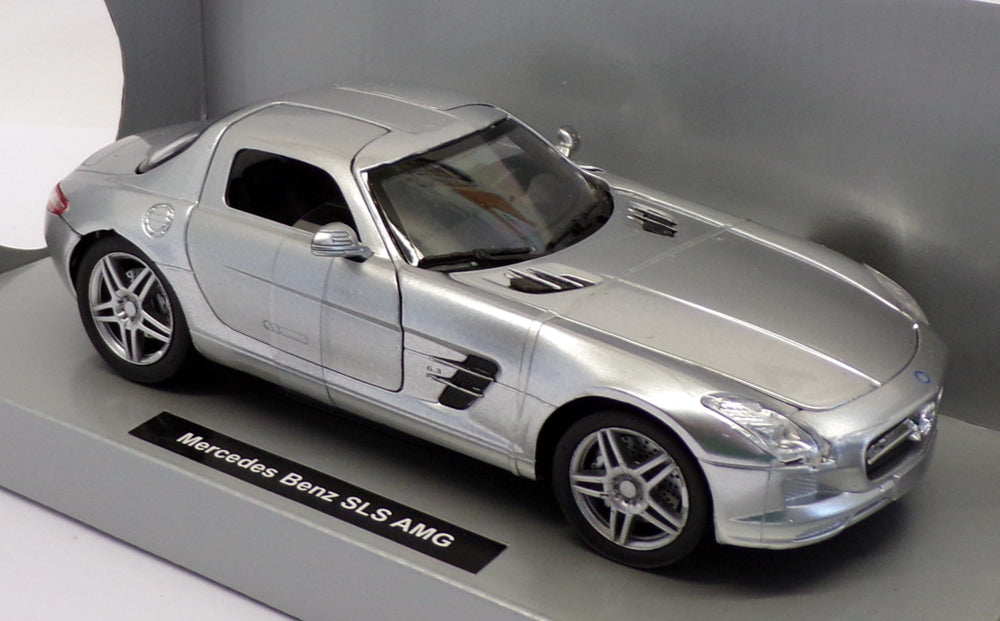 NewRay 1/24 Scale Model Car 71193 - Mercedes Benz SLS AMG - Silver