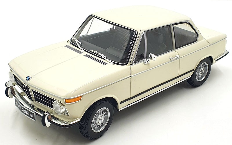 ミニカー BMW2002tii 1:18SCALE kyosho Kyosho 1/18 Scale Diecast 08543W - BMW 2002 tii - White — R.M.Toys Ltd