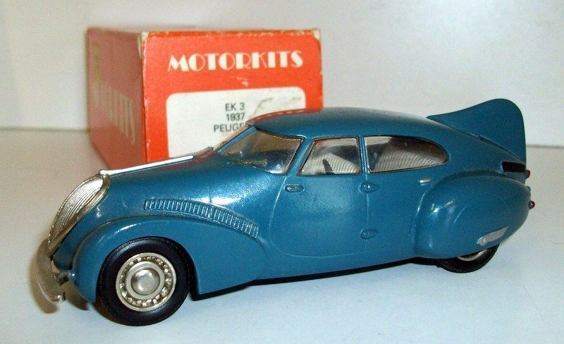 MOTORKITS 1/43 SCALE - EK3 1937 PEUGEOT 402 ANDREAU - BLUE