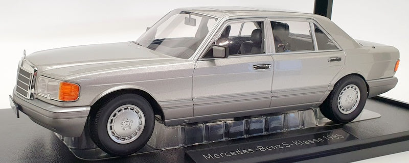 iScale 1/18 Scale Model Car 0059 - 1985 Mercedes Benz S Klasse - Silver
