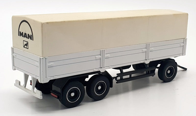 Conrad 1/50 Scale - Mat103 - MAN F2000 Covered Truck & Trailer - White