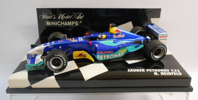 Minichamps F1 1/43 Scale - 400 030009 SAUBER PETRONAS N.HIEDFELD