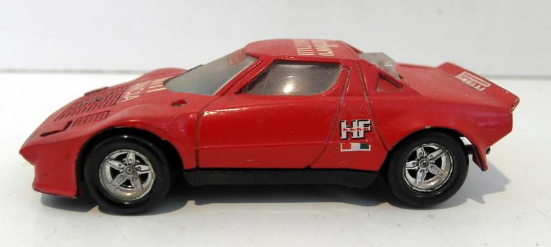 Solido - 1/43 Scale diecast - 27 Lancia Stratos red
