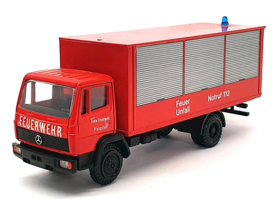 NZG 1/50 Scale Diecast FE25 - Mercedes Benz Feuerwehr Fire Truck - Red