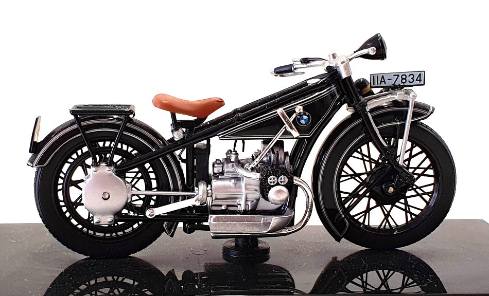 Atlas Editions 1/24 Scale 4 658 124 - 1923 BMW R32 Motorbike - Black