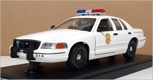 Classic Metal Works 1/24 Scale 23822S - Ford Crown Victoria Police Indianapolis
