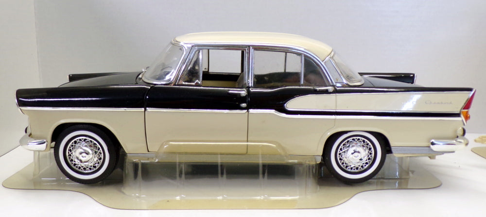 Norev 1/18 Scale 185724 - Simca Chambord & Caravan - Brown/Beige