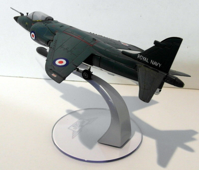 Corgi 1/72 Scale diecast AA32402 British Aerospace Sea Harrier FRS.1 XZ450 Navy