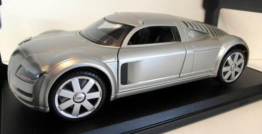 Maisto 1/18 Scale Diecast - 31625 Audi Supersportwagen Rosemeyer