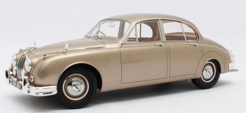 12ART 1/12 Scale Model Car 1001050 - 1968 Jaguar MkII - Metallic Gold