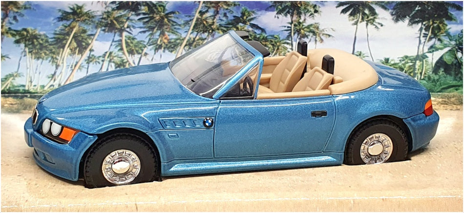 Corgi 1/36 Scale 04901 - BMW Z3 Roadster Bond 007 Goldeneye - Blue