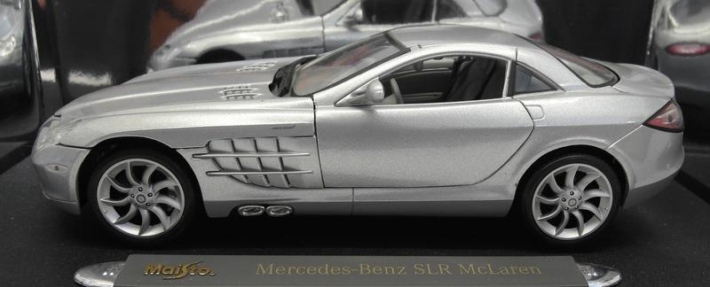 Maisto 1/18 Scale Diecast - 36653 Mercedes Benz SLR McLaren Silver