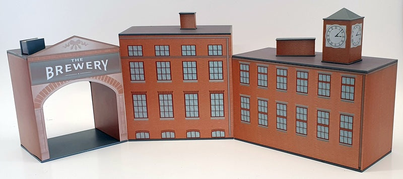 Lledo 1/76 Scale Diecast BB1002 - Scammell 6 Wheel Van & Plate Brewery