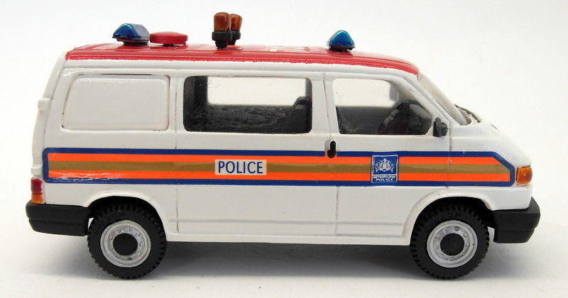 Fire Brigade Models 1/48 Scale - POL5 Volkswagen Transporter Heathrow Airport