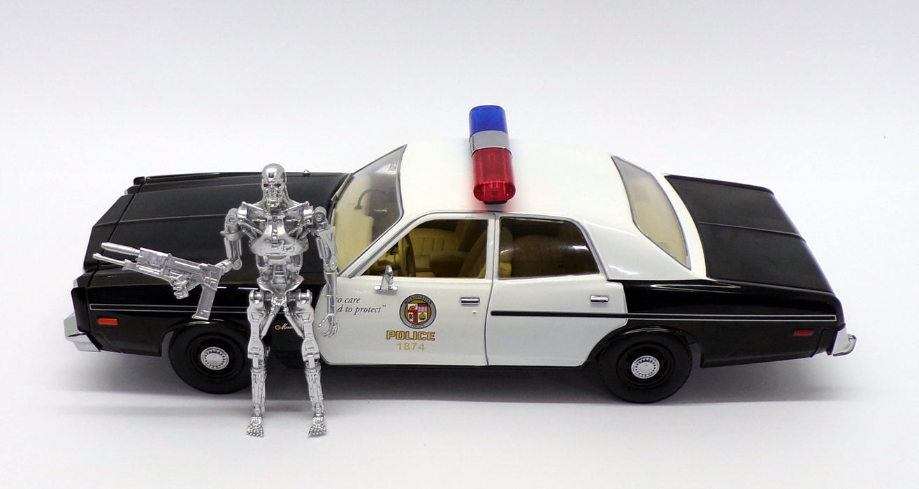 Greenlight 1/18 Scale 19042 - 1977 Dodge Monaco Police - The Terminator