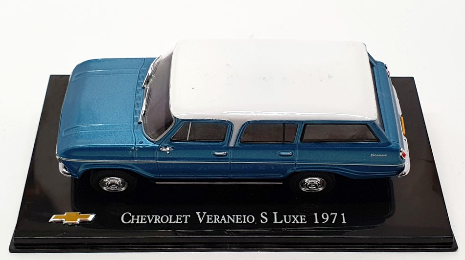 Altaya 1/43 Scale 221121R - 1971 Chevrolet Veraneio S Luxe - Met Blue/White