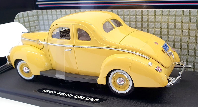Motor Max 1/18 Scale Diecast 73100AC -1940 Ford Deluxe - Yellow