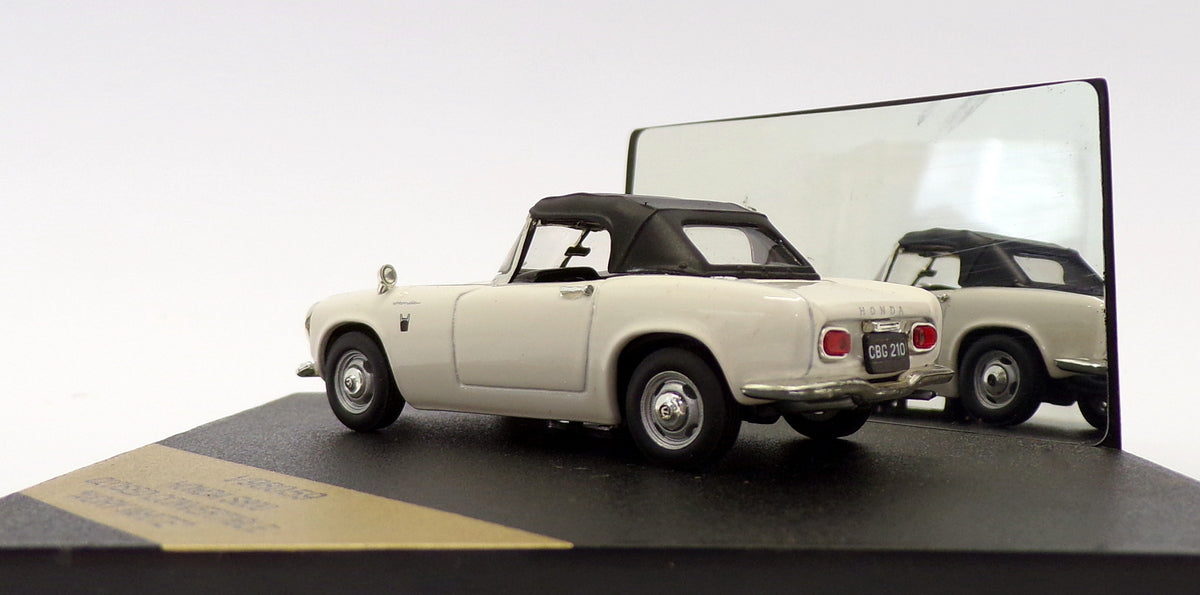 Vitesse 1/43 Scale V98059 - Honda S800 Closed Convertible - Ivory White