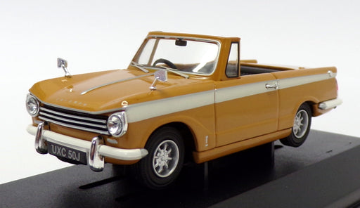 Vanguards 1/43 Scale VA07406 - Triumph Herald 13/60 Conv - Saffron