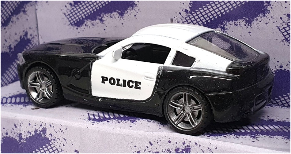 Funtastic 9cm Long Diecast 116175 - Police Pursuit Car - Black/White