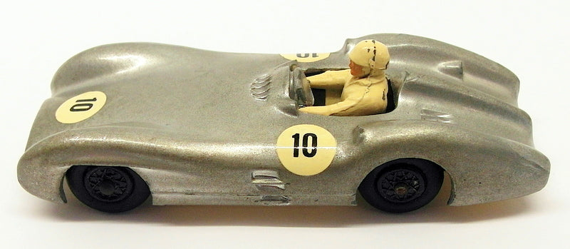 Crescent Toys Vintage Diecast 1284 - Mercedes Benz 2.5L GP Racing Car