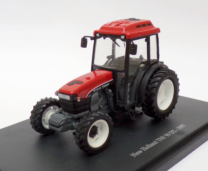 Hachette 1/43 Scale Model Tractor HT071 - 1997 New Holland TNF 90 DT - Red