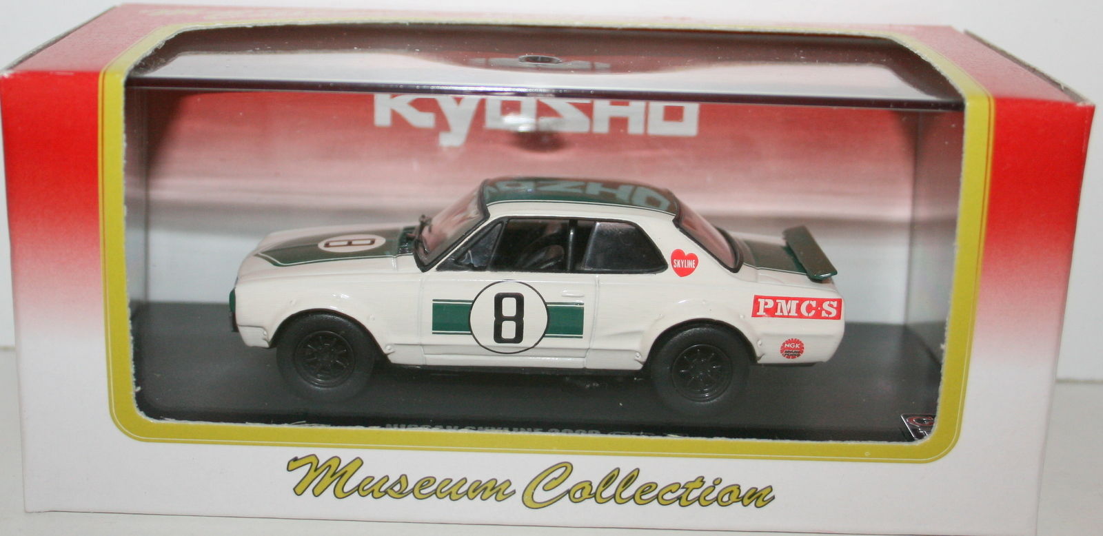 KYOSHO 1/43 03022G NISSAN SKYLINE 2000GTR RACING #8 GRN