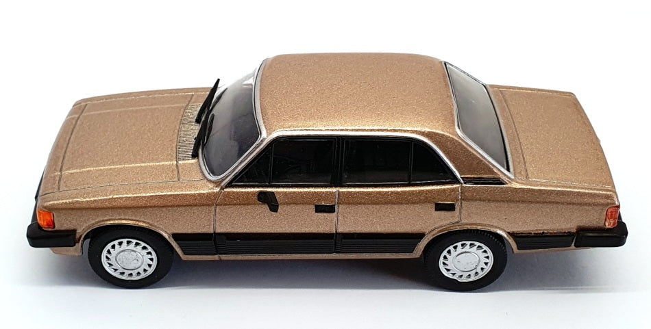 Altaya 1/43 Scale 20921D - 1988 Chevrolet Opala Diplomata 4.1 - Gold