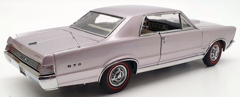 Danbury Mint 1/24 Scale Model Car 1412IR2 - 1965 Pontiac GTO - Purple